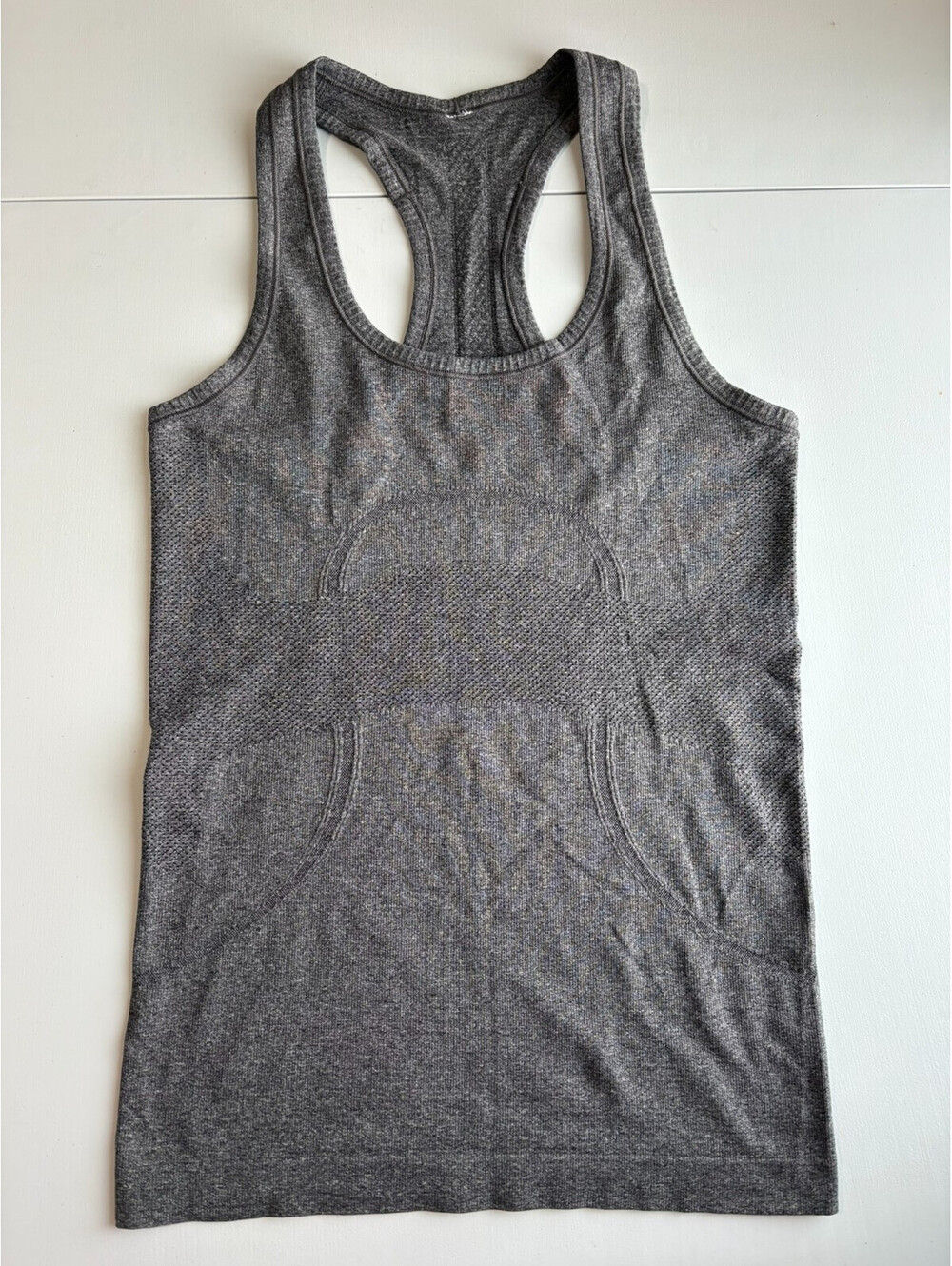 Lululemon Tank Top Women 4 Gray Swiftly Tech Racerback Seamless Yoga Run